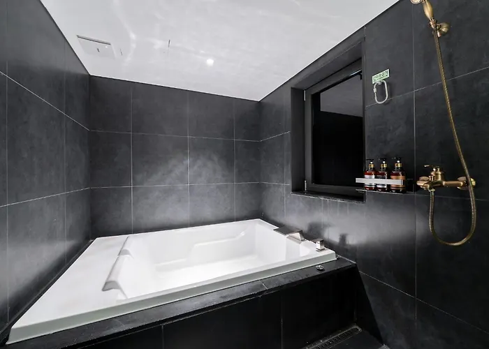 Hotel Yeoksam Lumiere